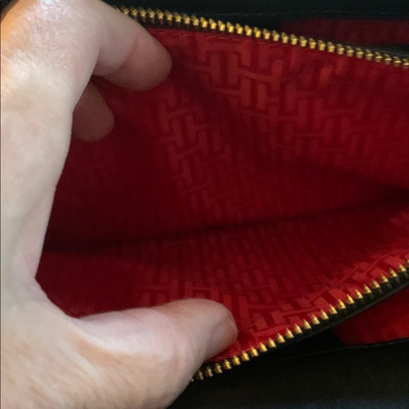 Halston Heritage Black and Tan Crossbody Bag - Picture 4 of 7